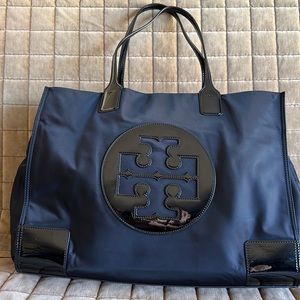 *BRAND NEW* Tory Burch Elle tote